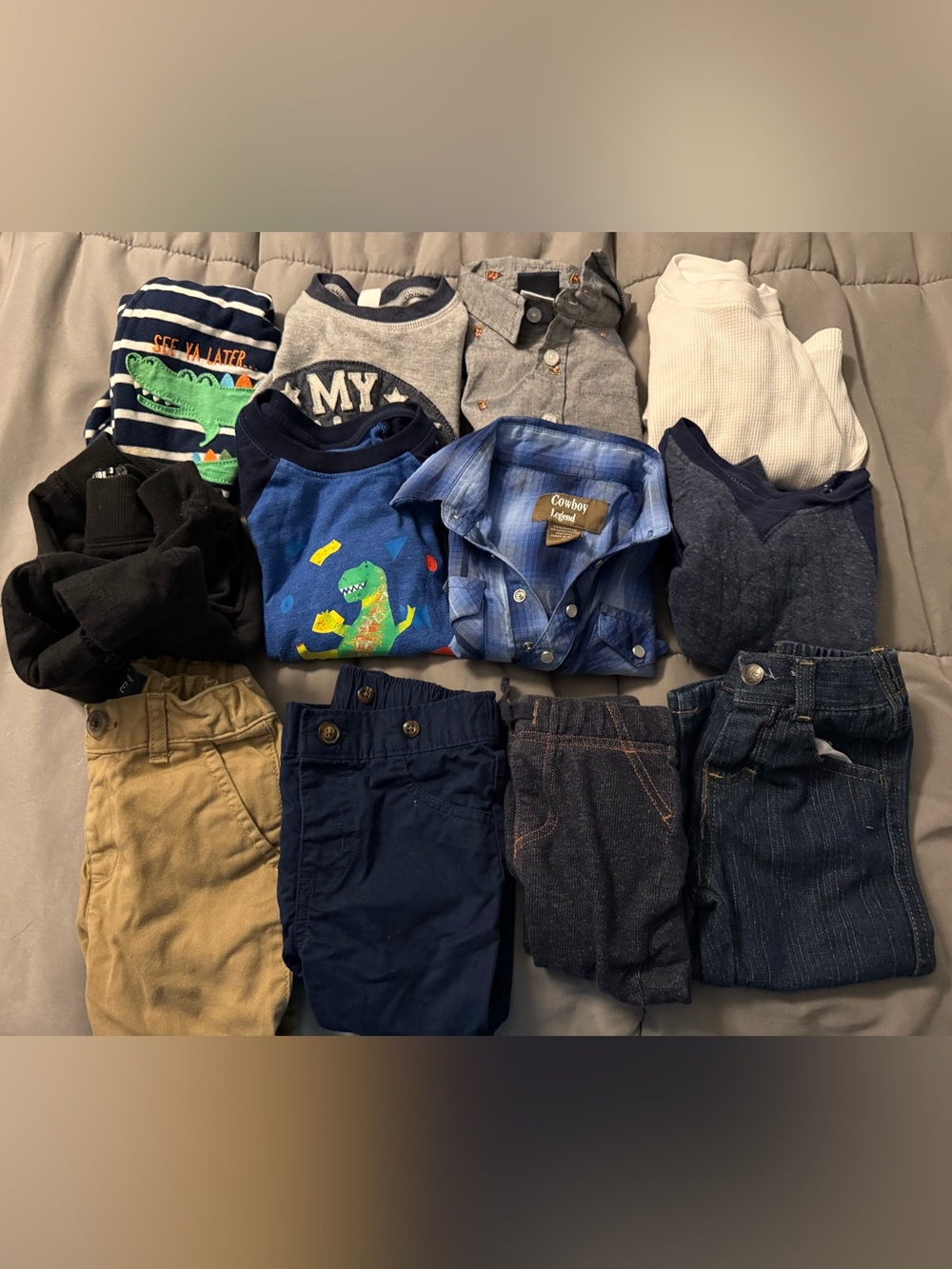 Baby boys clothes bundle - 12 months (few 12-18) - 12 items